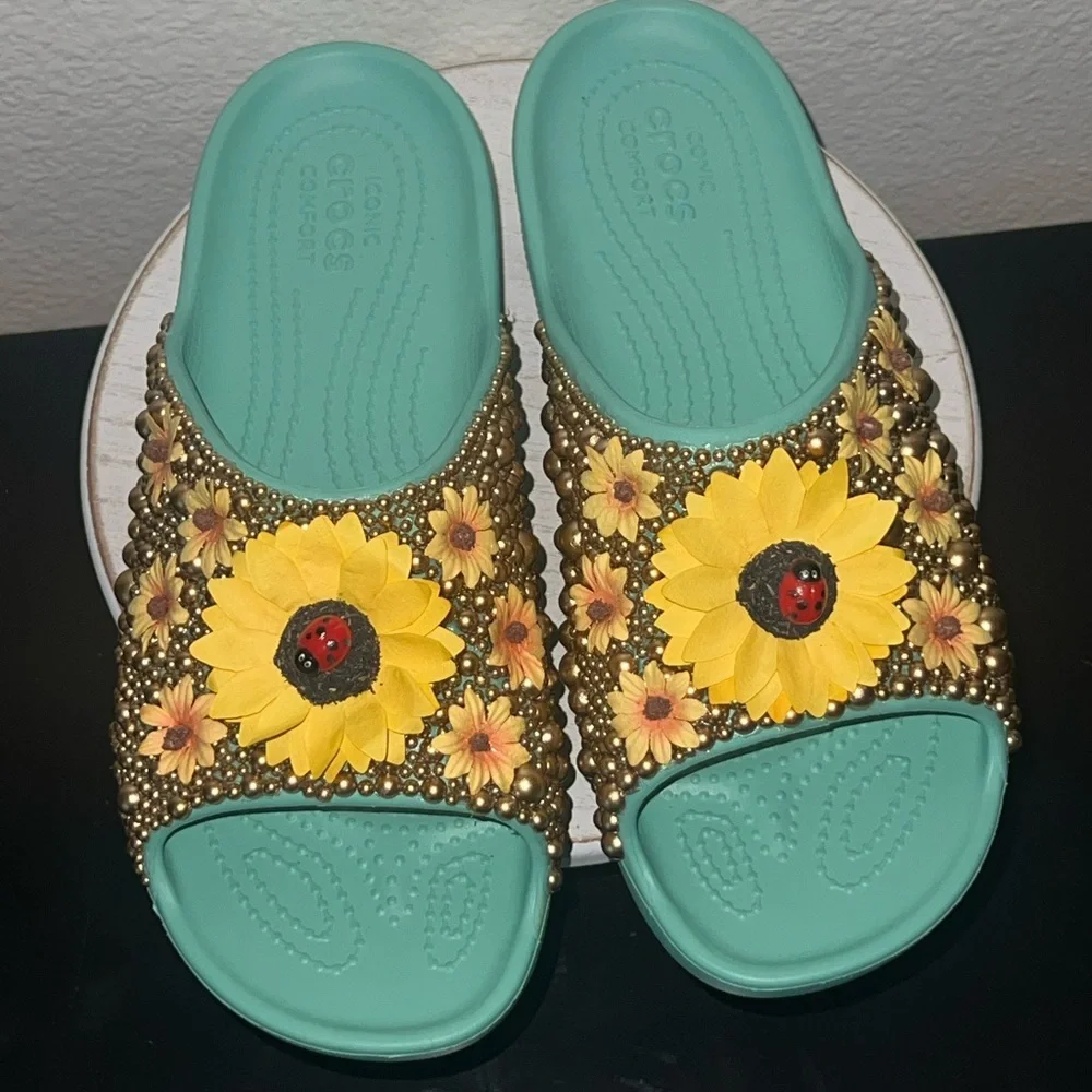 CROCS size platform